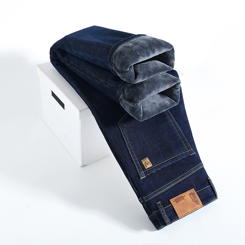 Zimowe ocieplane jeansy męskie – Levis Jeans 501 recenzja i cena
